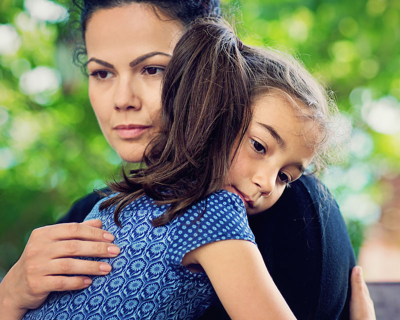 mom-consoling-daughter