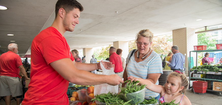 community-farmers-market