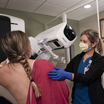 patient receives mammogram at Beaumont