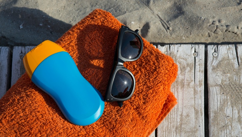 beach-sunscreen