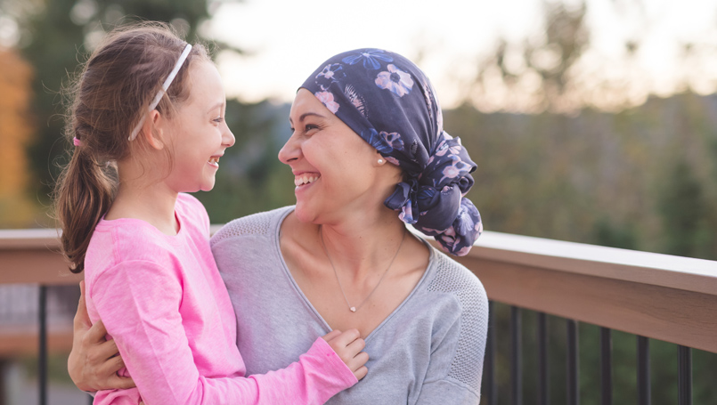 breast-cancer-mom-daughter
