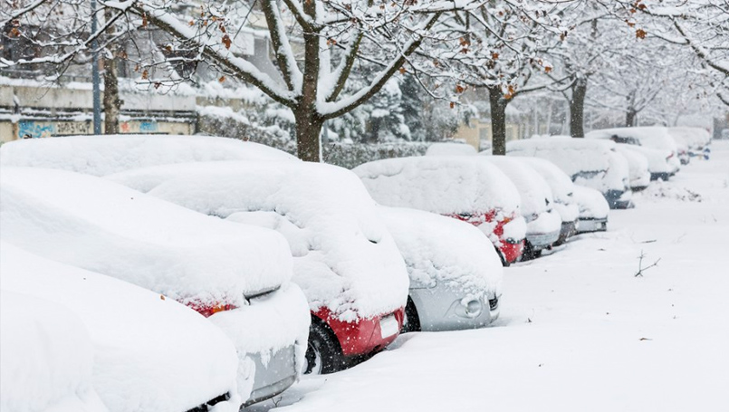 snow-covered-cars
